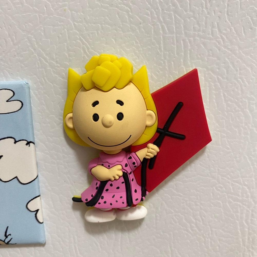 Cartoon Character Magnet with Kite from peanuts